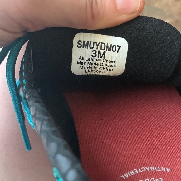 Twisted x boat shoes in black with turquoise accents - Picture 4 of 5